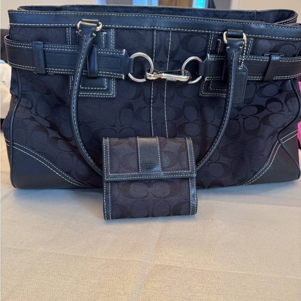 Vintage Signature Coach Purse and Wallet